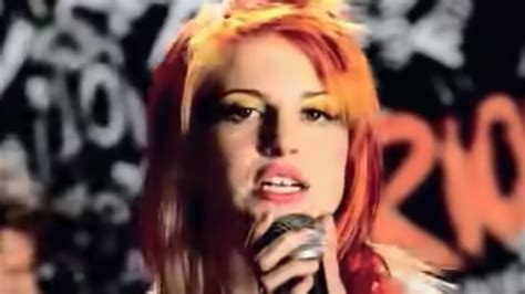 Paramore Singer Hayley Williams 'Memba Her?!