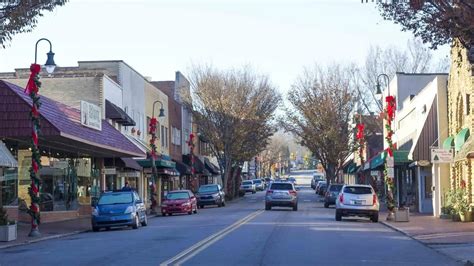 Places to go and Things to do on Main Street in Waynesville NC