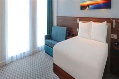 Hampton by Hilton London Stansted Airport Stansted | Bookonline.com