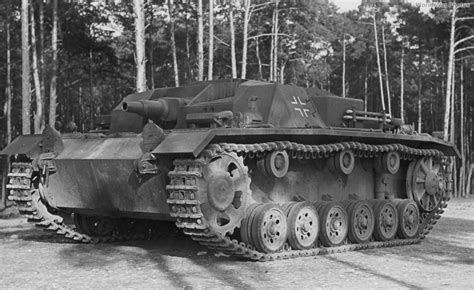 StuG III Ausf B | World War Photos