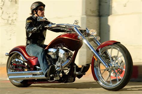 2009 Big Dog Wolf Review: Factory Custom Motorcycle