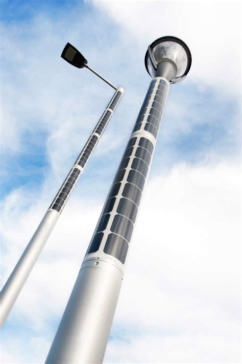 FlexSol-Soluxio-Solar-Light-Pole-duo · Stark Link Engineering Equipment ...