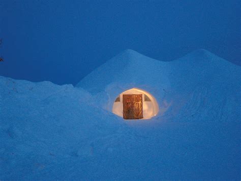 Travel Lightbulb: Igloo fun in Lapland