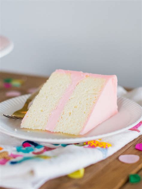 Light and Fluffy Sugar Free Vanilla Cake that Tastes Like the Real Deal ...