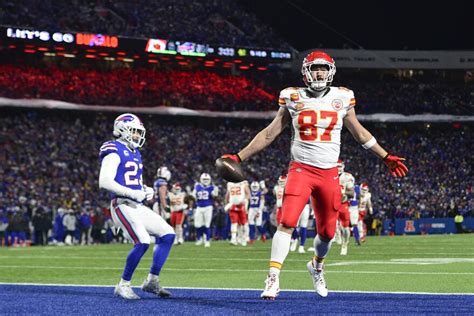 Kelce scores twice and Chiefs beat Bills 27-24 to advance to face ...