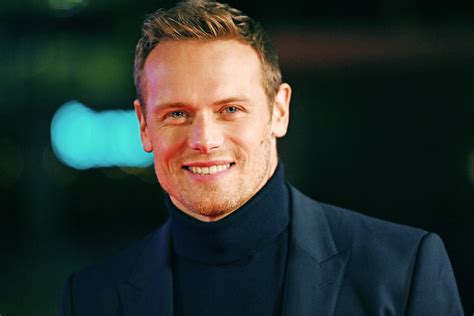 Sam Heughan Says He's 'Still Looking' for The One