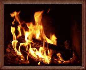 Astuces facile et écolo pour allumer un feu de cheminée - Truc, astuces ...