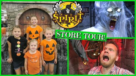 2016 SPIRIT HALLOWEEN STORE TOUR! - YouTube