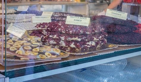 Perugia: Chocolate and Bees in an Italian Town [Perugia, Italy ...