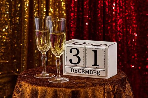 14 New Year's Eve Party Theme Ideas - Peerspace