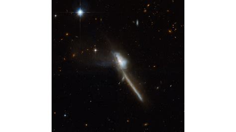 Hubble Interacting Galaxy NGC 5754 | HubbleSite