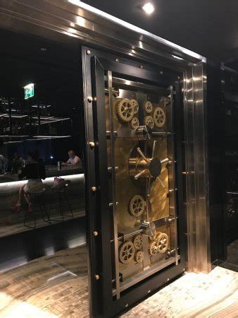 Vault Bar (Dubai, United Arab Emirates): Top Tips Before You Go (with ...