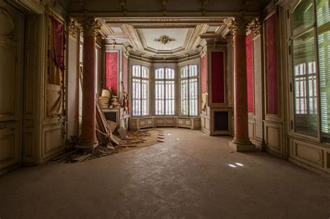 Inside creepy abandoned mansions around the world | loveproperty.com