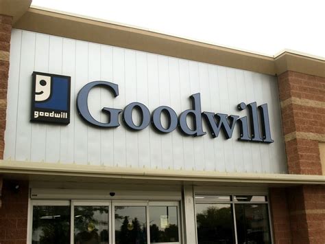 Goodwill Store And Donation Center Opens in Burbank | Oak Lawn, IL Patch