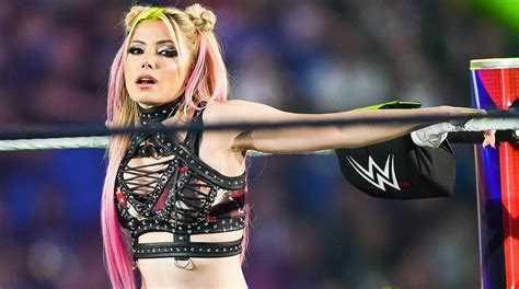 WWE's Alexa Bliss talks conquering her fears to be on 'The Masked ...