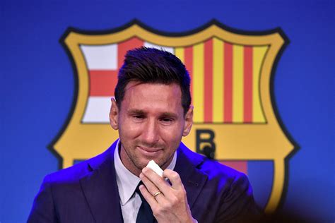 Tearful Lionel Messi confirms Barcelona exit, PSG transfer talks ...