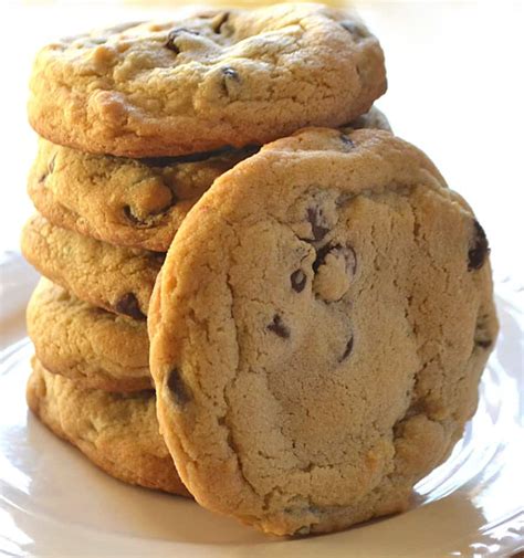 BIG & Thick Chewy Chocolate Chip Cookies