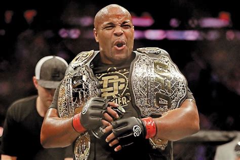 "Welterweight Division is a Mess"- Daniel Cormier Reveals His Concerns ...