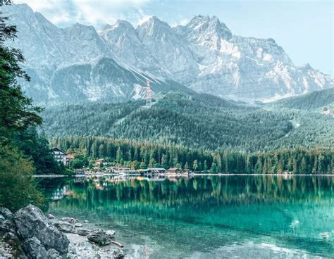 Lake Eibsee Travel Guide – The Perfect Visit - Plantiful Travels