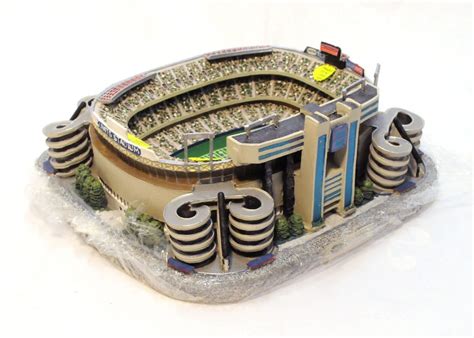 Giants Platinum Series Stadium Replica - SWIT Sports