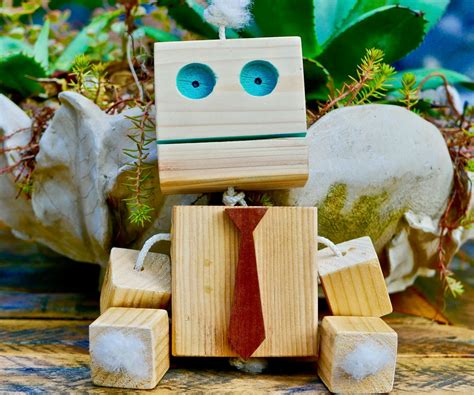 Wooden Robot DIY Homemade Toy : 9 Steps (with Pictures)