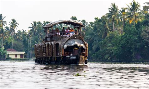 Alleppey Beach, Alleppey - Entry Fee, Visit Timings, Things To Do & More...