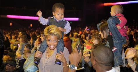 Singer Kelis Lives on a Farm With Her Three Children