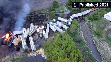 Train in Iowa With Hazardous Materials Derails, Prompting Evacuation ...