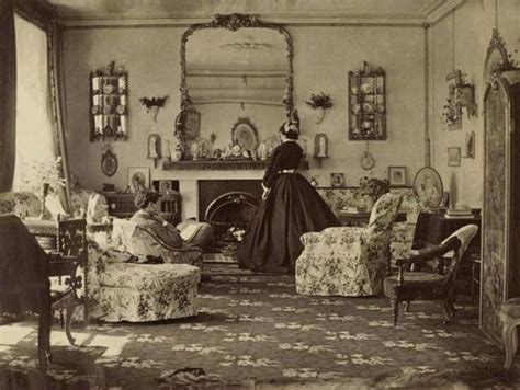 Amazing Vintage Photos of the Inside of 1800s Victorian Homes