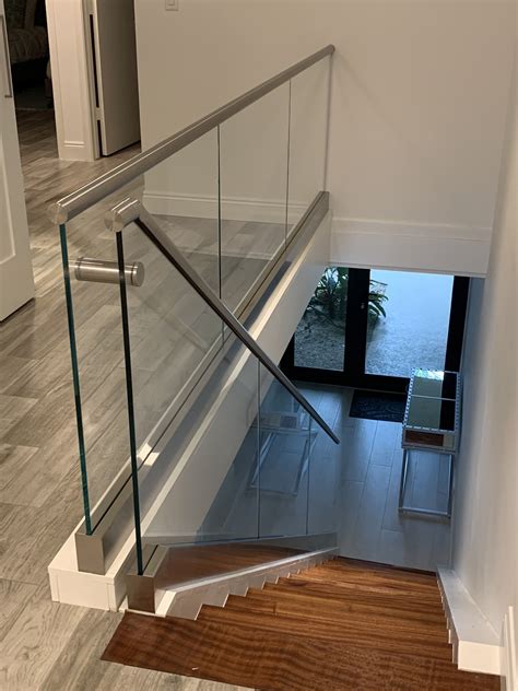 Glass Railings for Modern Staircase