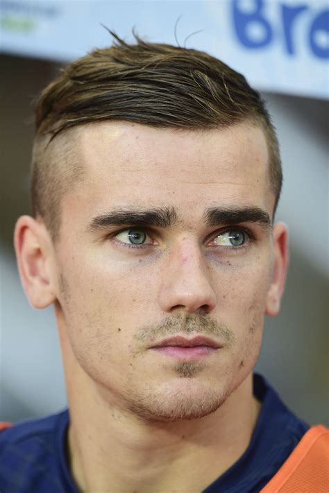 Antoine Griezmann | Antoine griezmann, Griezmann, Cute boys haircuts