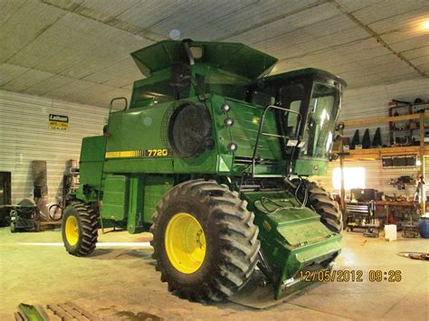 1987 John Deere 7720 Combines - John Deere MachineFinder