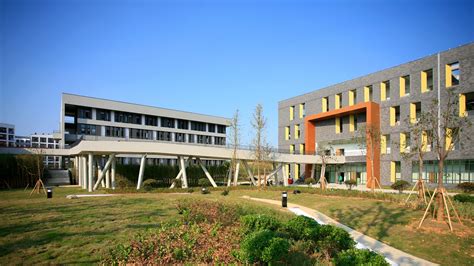 Zhejiang University of Science & Technology Чжецзянский университет ...