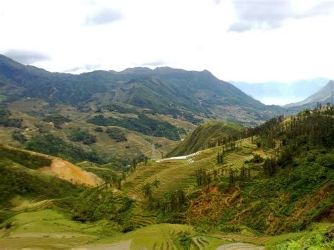 Sapa is dramatic scenery - Twerking Curves - Booty Magazine