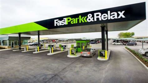 Reserve Fast Park & Relax HOU Airport Parking | Way.com