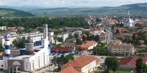 After 300 years Gherla, Romania waits for monument to it's founder ...