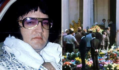 Elvis Presley Funeral Flowers - bmp-spatula