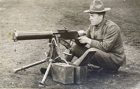 WW1 US ARMY MG Co. PRIVATE FIRING M1917 BROWNING MACHINE GUN PHOTO ...