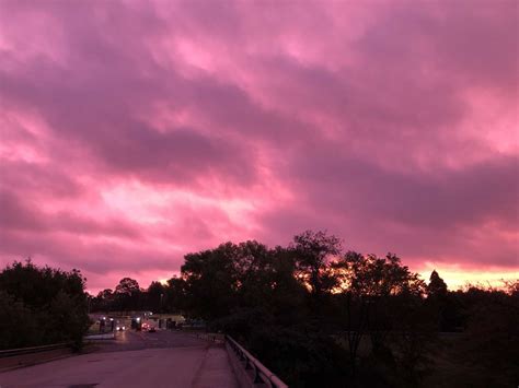 Photos: Did You Catch This Morning’s Purple and Pink Sky? | ARLnow.com