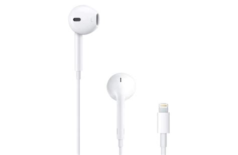 EarPods with Lightning Connector are Going Hot for just $17.99