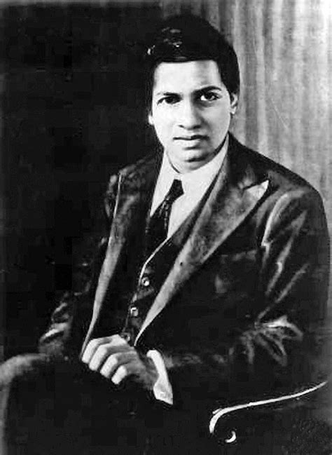 Srinivasa Ramanujan Biography, Wiki, Death, Parents, Wife, Family, Age ...