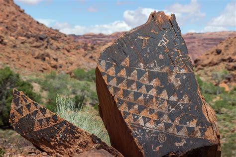 Guided Navajo Mountain archaeology Hiking and History