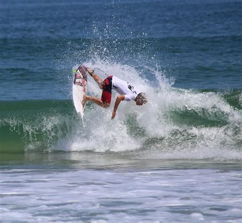 Outer Banks Pro surf competition [PHOTO GALLERY] | Surf competition ...