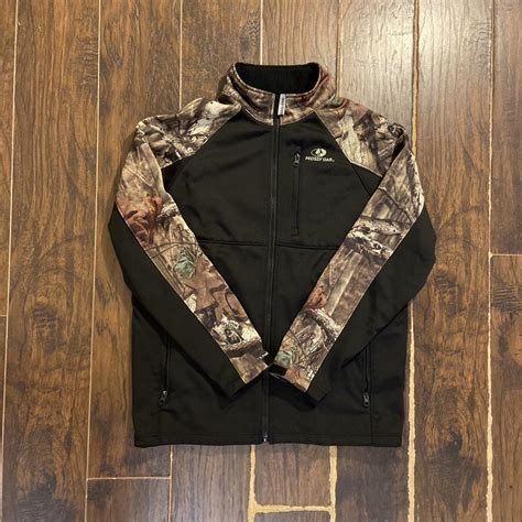 Mossy Oak camo jacket Size M Greta condition Has... - Depop