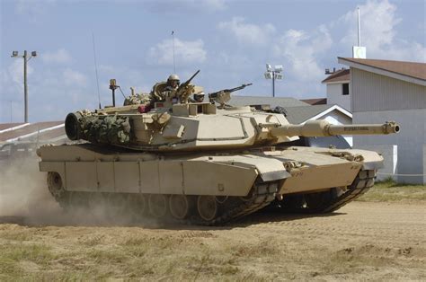 American Abrams Tank Three primary versions of the M1 Abrams have ...