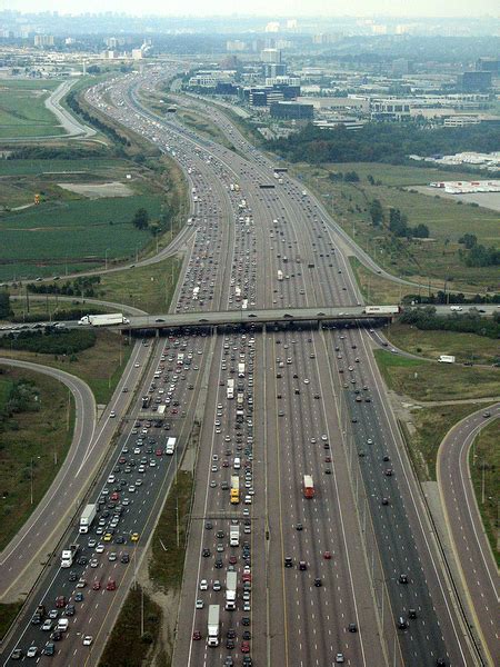 Widest Highway in the world - Highway 401 Canada photos. | Photobundle