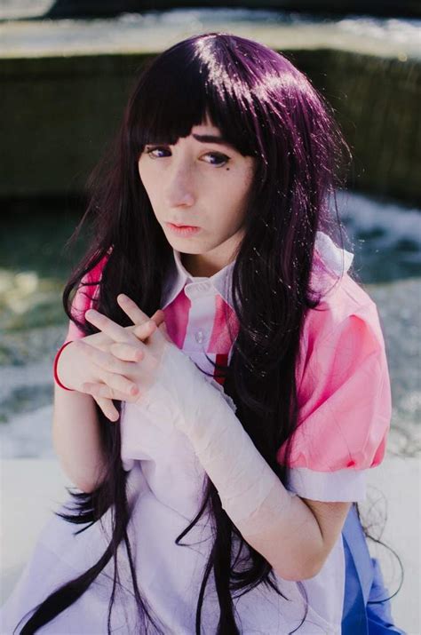 Mikan Tsumiki Photoshoot (DR2) | Cosplay Amino