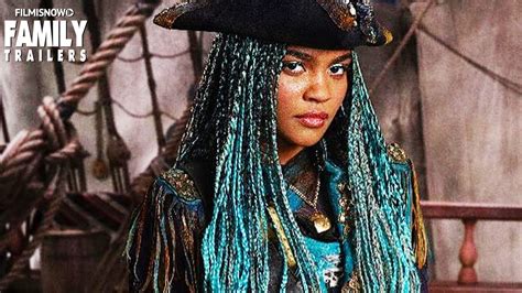 Descendants 2 | China Anne McClain is UMA - YouTube