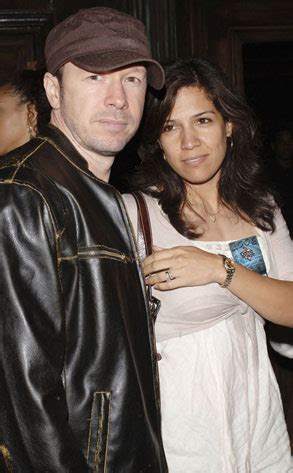 Donnie Wahlberg Headed for Divorce | E! News