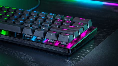 The Huntsman V3 Pro Mini has a 60% form factor